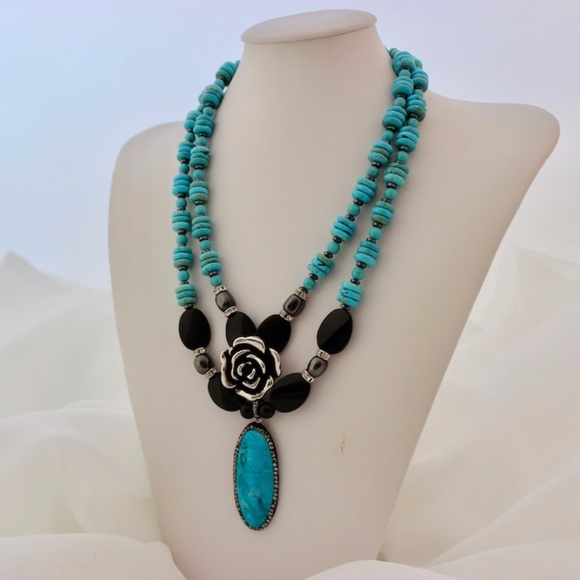 Pendants Multi Strand Necklace - Picture 7 of 9